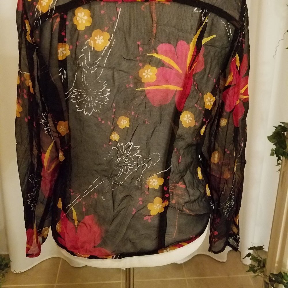 Chico's button down long sleeve top sz 2 - Picture 5 of 5